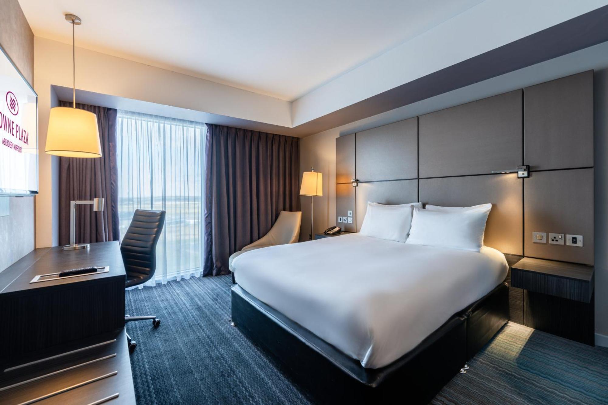 Crowne Plaza Aberdeen Airport By Ihg Dyce Eksteriør billede